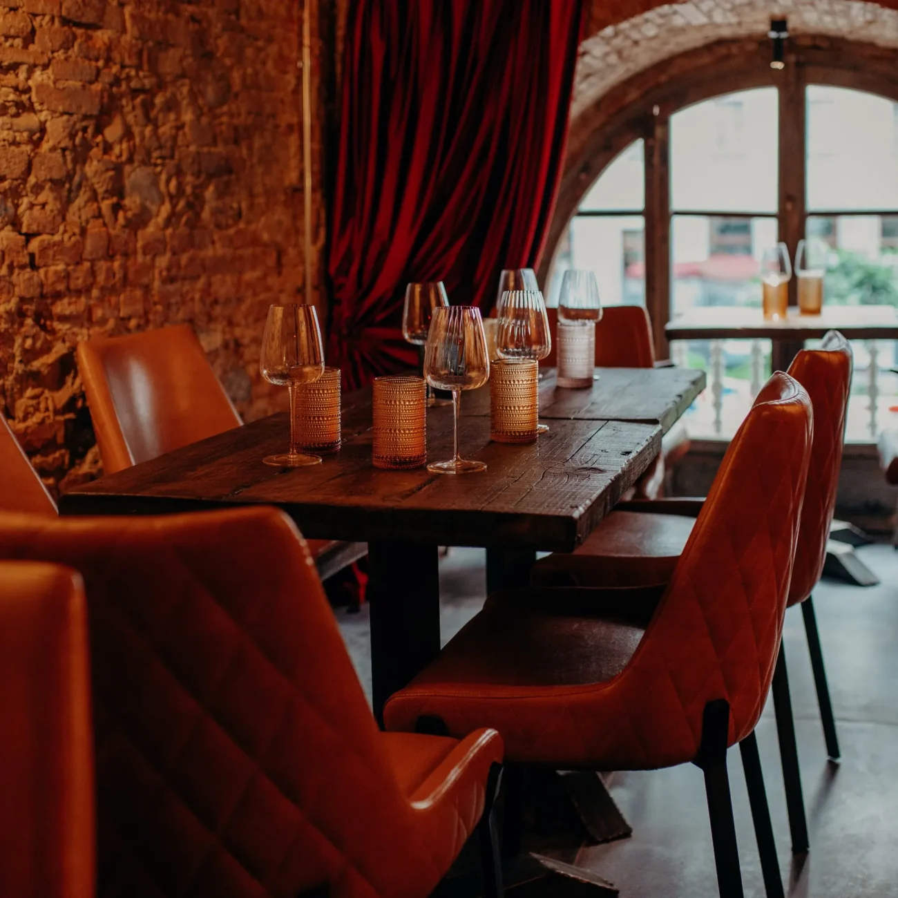 steakhouse-ristorante-torino-piattodicarne-elegante-fuegoybrasa-vino-quadrilatero